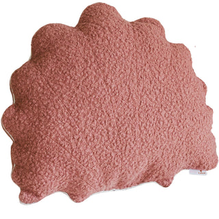 MINICAMP Rose Boucle Sea Shell pagalvė su prašmatnia metaline apdaila
