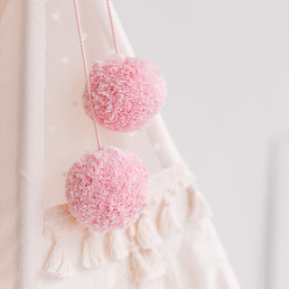 „Pom Pom Teepee“ palapinės tvarsčiai – dekoratyviniai „PomPoms“ |Spalva: kūdikių rožinė
