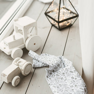 Baby Swaddles and Burp Cloths from Breathable Muslin